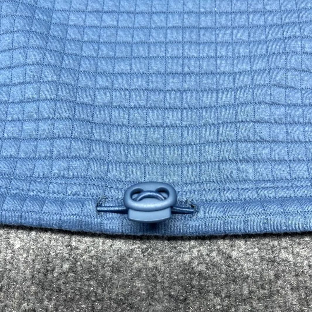 Vintage Rue21 Cropped Sweatshirt Womens S Blue Quilted Long Sleeve Crew Bungee Cord New Size S / US 4 / IT 40 - 4 Thumbnail
