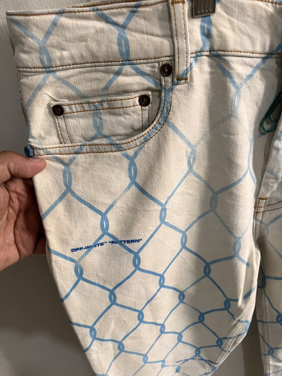 Off-White Off white fence bleached skinny jeans Size US 34 / EU 50 - 2 Thumbnail