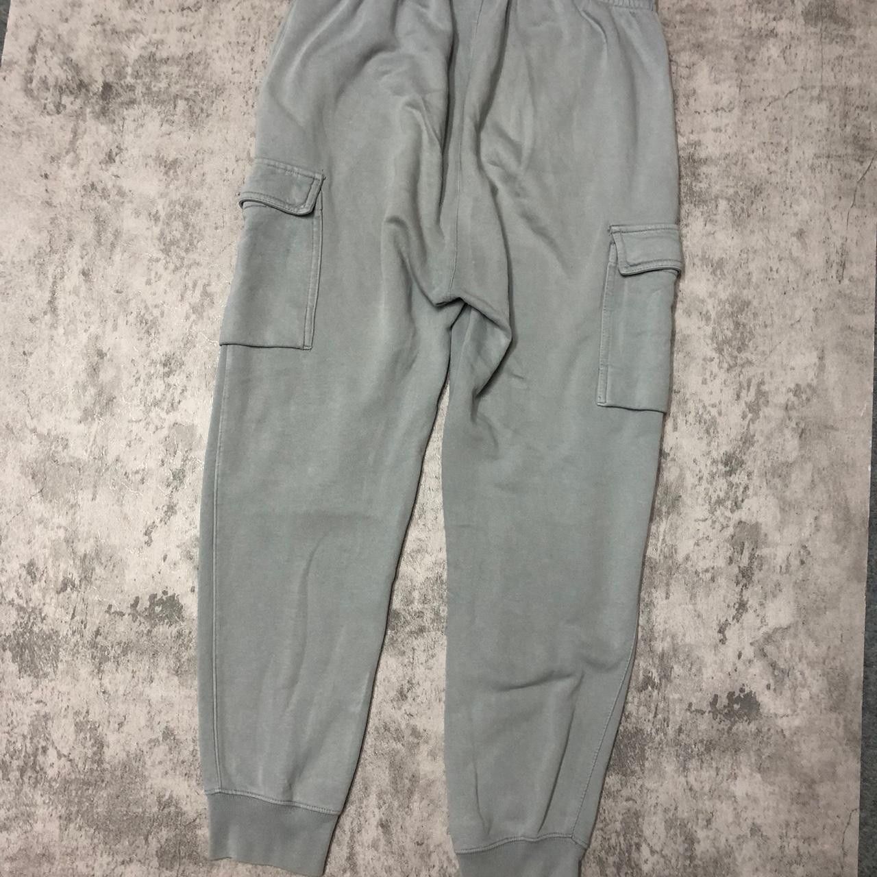 Nike Grey Nike cargo sweatpants with embroidered swoosh Size US 32 / EU 48 - 6 Thumbnail