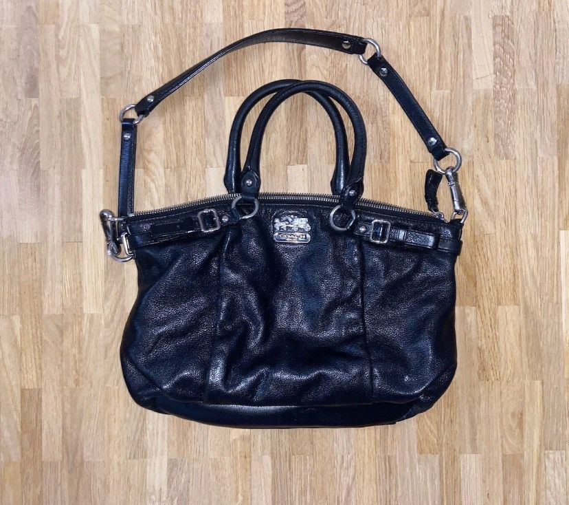 Coach Handbag in black leather F1120-18609 Madison Sophia