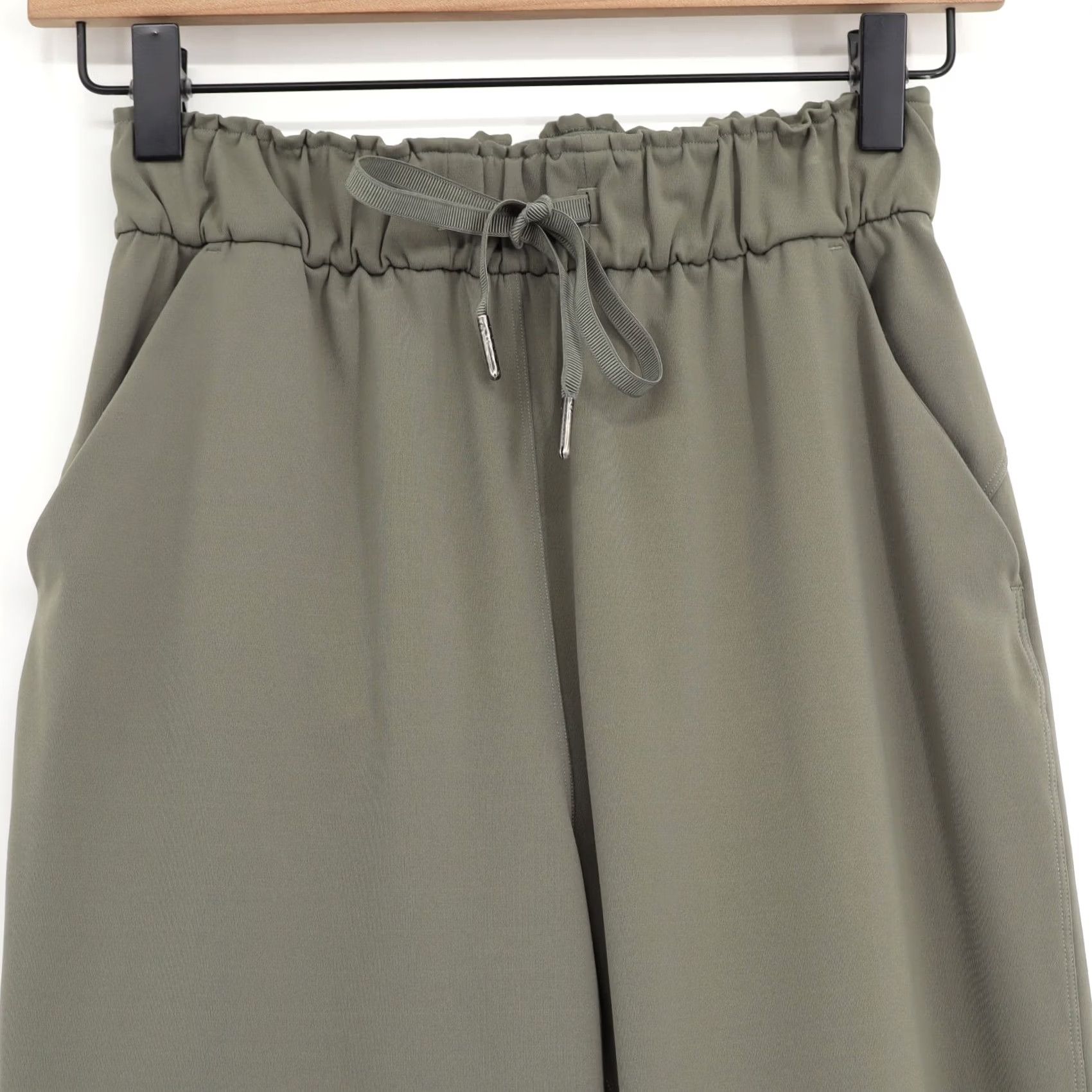 Lululemon Lululemon Women's Pant 7/8 High Rise Keep Moving Grey Sage 2 Pants Regular Inseam 27 in Ankle Pockets Run Gym & Training Activewear Casual Travel Size 26" / US 2 / IT 38 - 3 Thumbnail