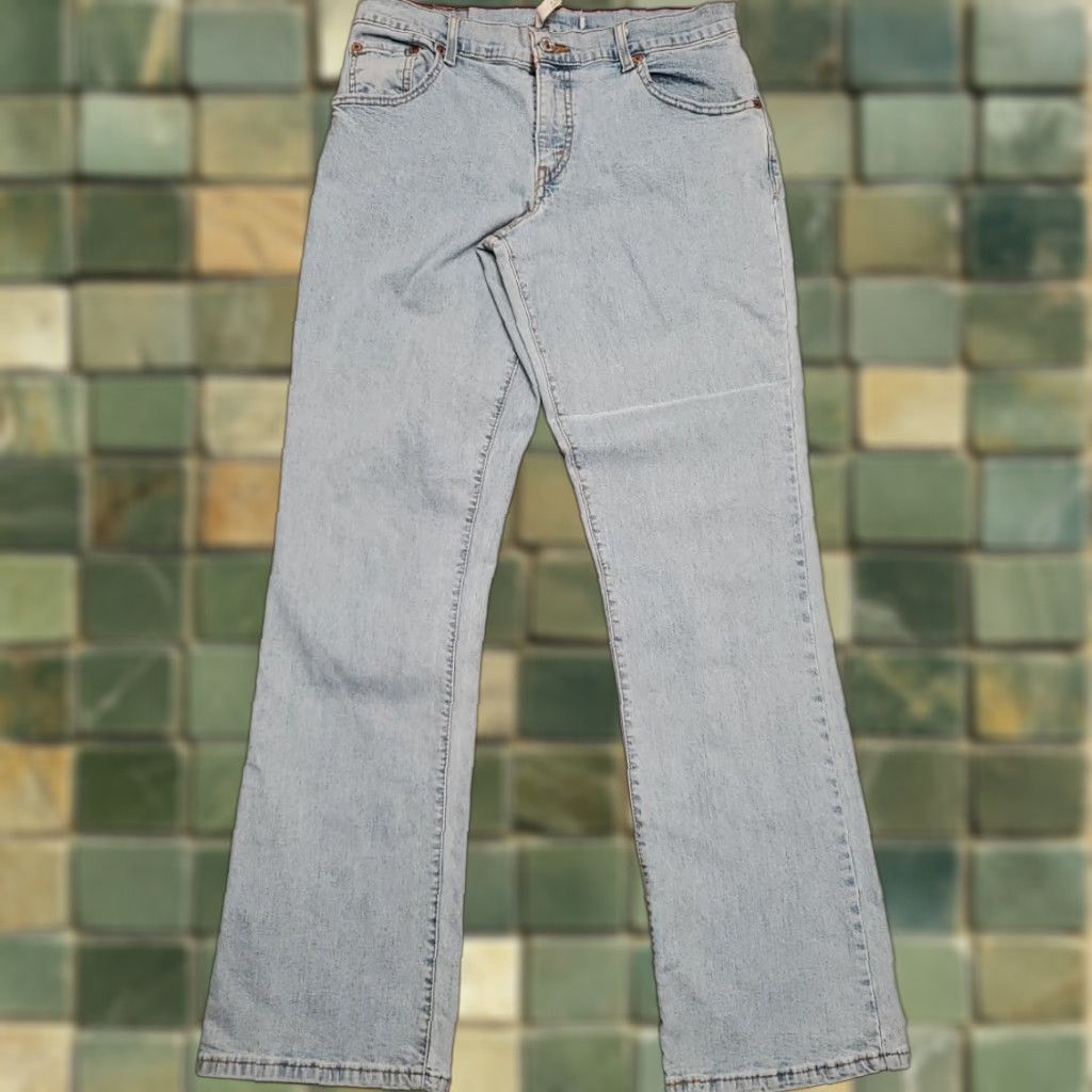 Levi's VINTAGE Levi's Jeans Women 8 Blue Denim 550 Relaxed Bootcut 32in Inseam Light Wash 5-Pocket Mens? No, end gender: Womens Size 30" / US 8 / IT 44 - 1 Thumbnail