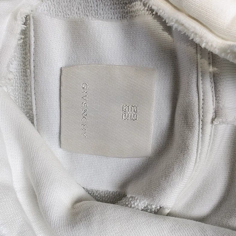Givenchy Givenchy Sweatshirt with Destroyed Style Size US S / EU 44-46 / 1 - 3 Thumbnail