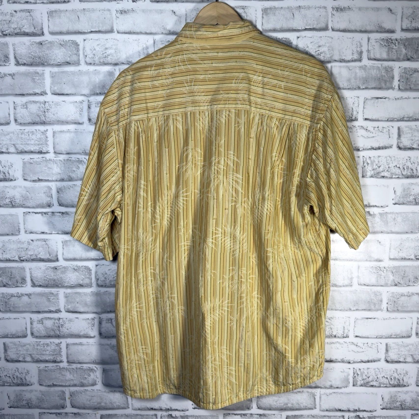 Tommy Bahama VINTAGE Tommy Bahama Hawaiian Shirt Men Large Silk Short Sleeve Yellow Palm Tree 90s Size US L / EU 52-54 / 3 - 5 Thumbnail