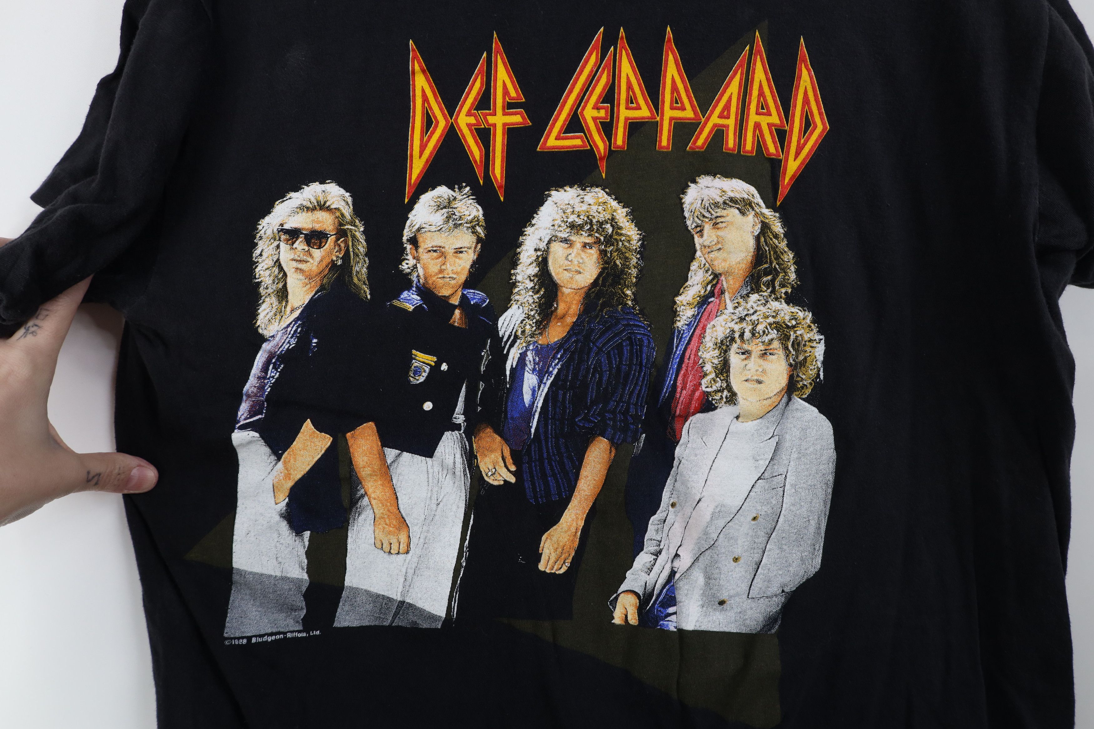 Vintage Vintage 80s Tour Def Leppard Band Short Sleeve T-Shirt Size US M / EU 48-50 / 2 - 4 Thumbnail