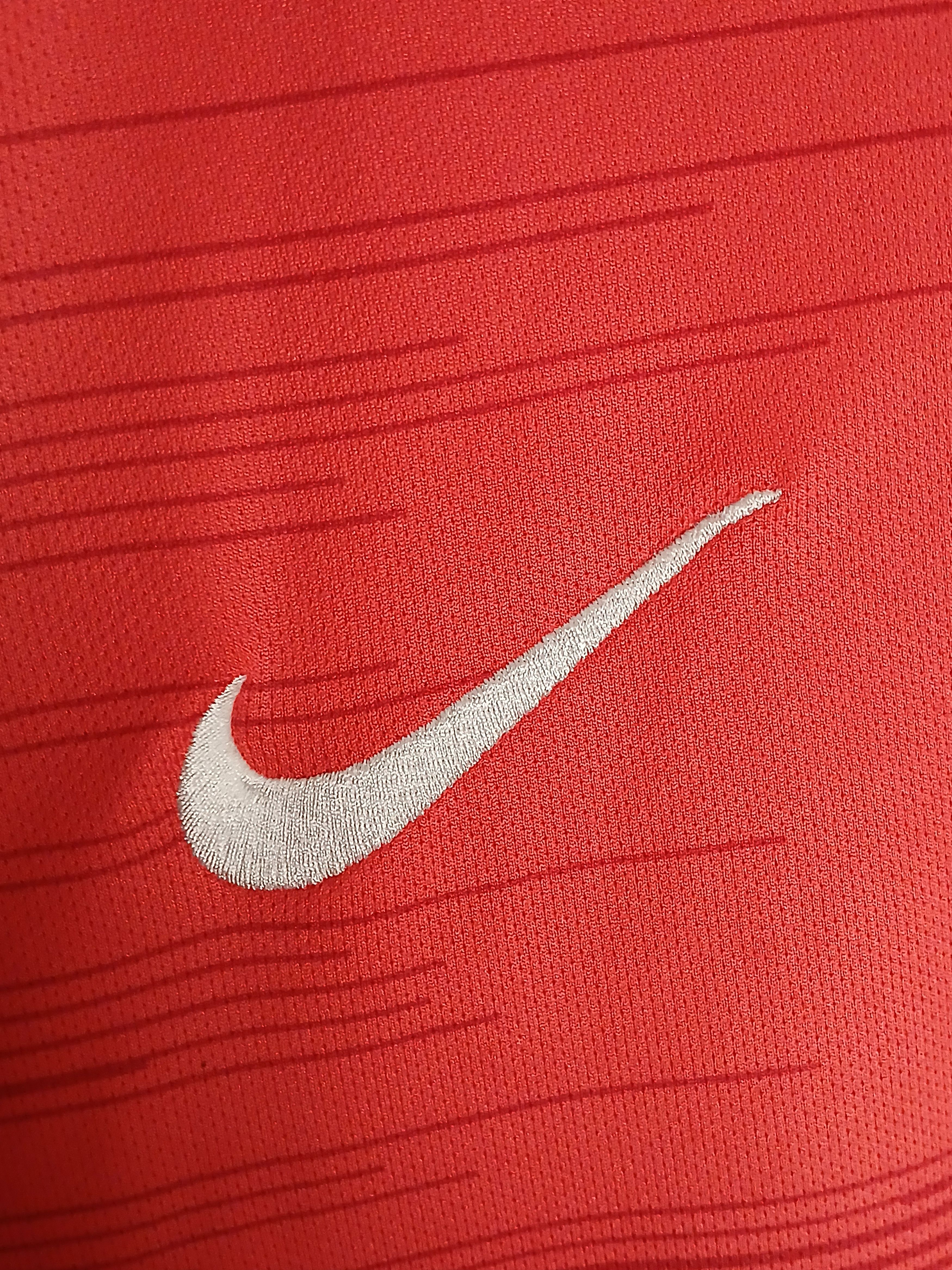 Other England National Team 2018/2019 Away Football Jersey T-Shirt Size US L / EU 52-54 / 3 - 4 Thumbnail