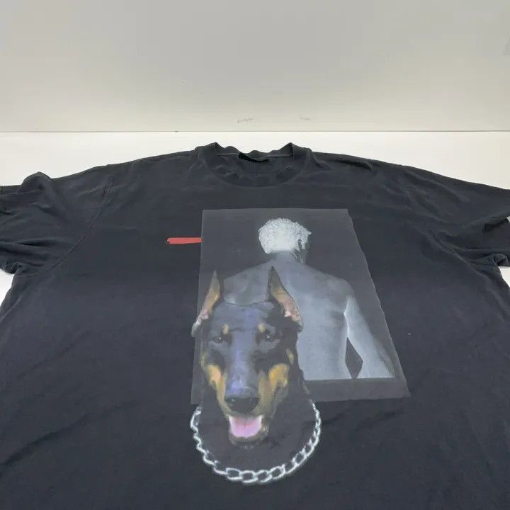 Givenchy Givenchy Givenchy Short Sleeve Logo TShirt for Men -2507 Size US L / EU 52-54 / 3 - 5 Thumbnail