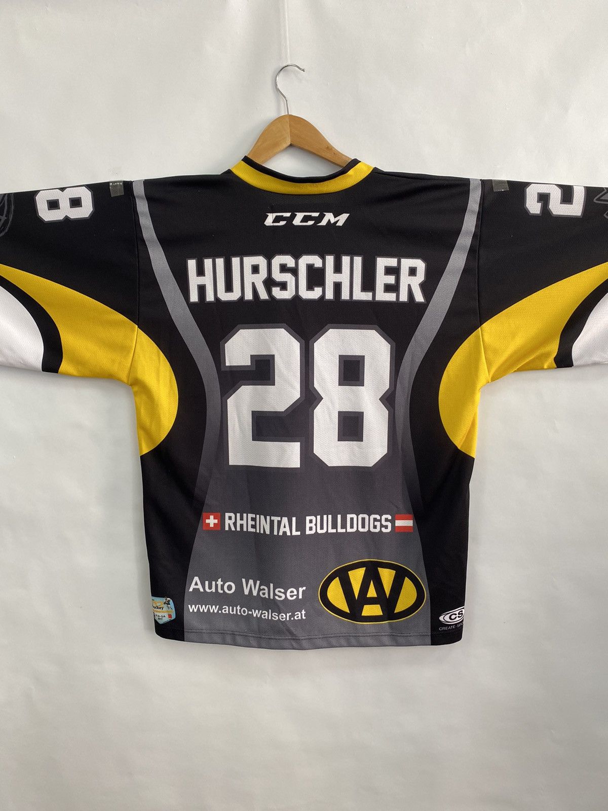 Ccm Vintage 90s CCM NHL Hockey Jersey Rheintal Bulldogs rare Size US M / EU 48-50 / 2 - 9 Thumbnail