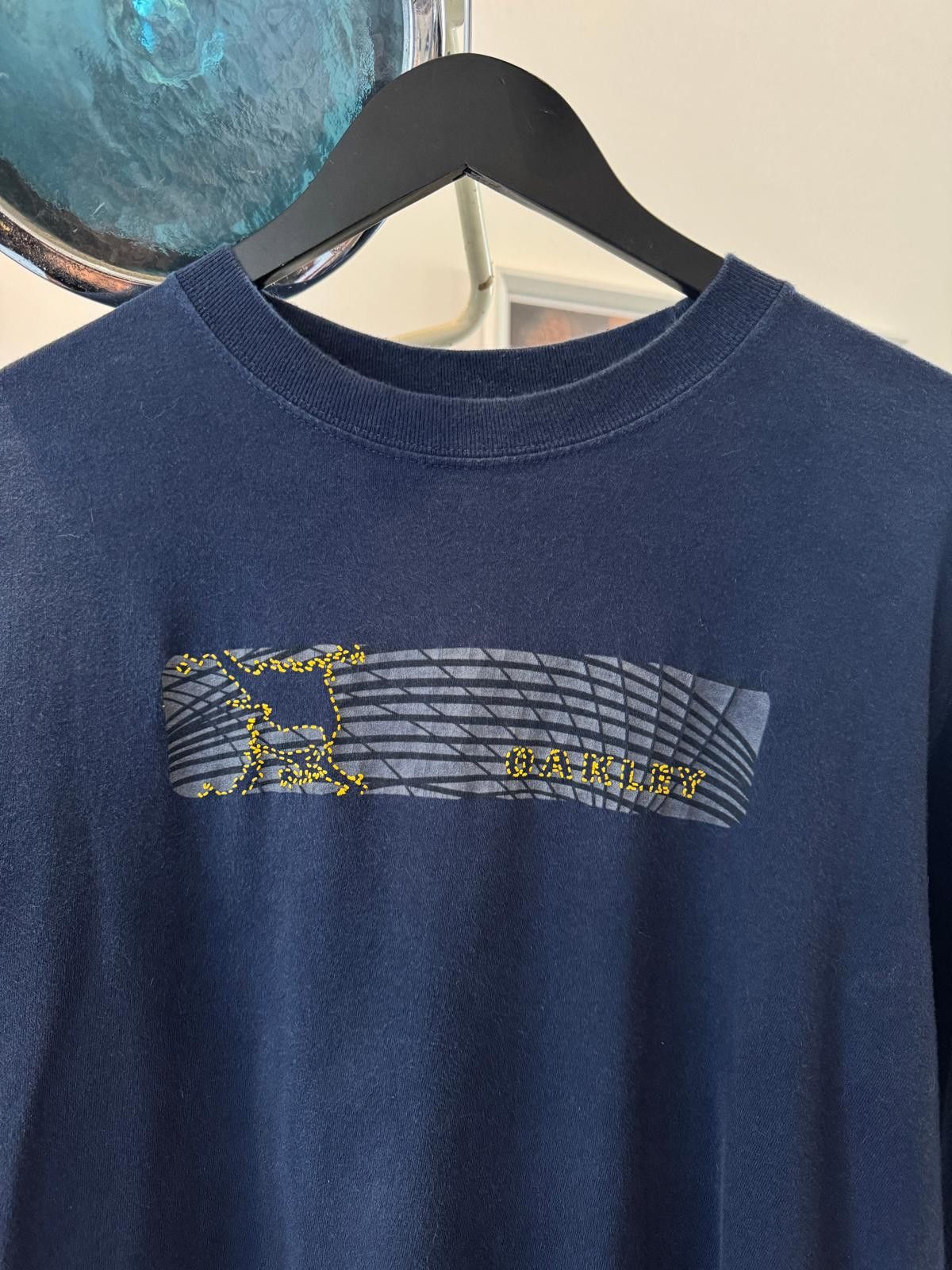 Oakley Early 2000’s Oakley Midnight Navy Longsleeve Size US M / EU 48-50 / 2 - 2 Thumbnail