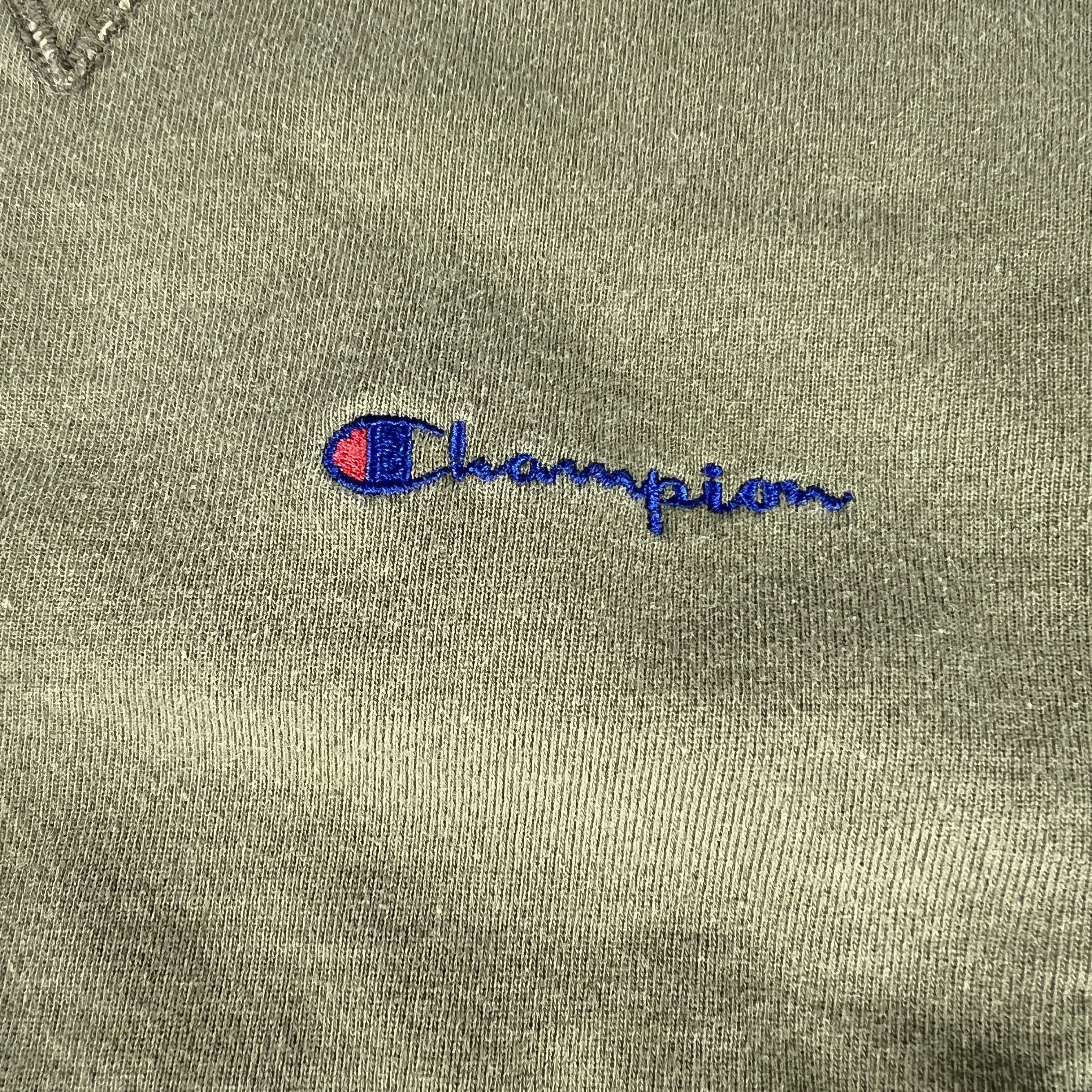 Champion Y2K Champion Sweatshirt Faded Embroidered Logo Crewneck Size US M / EU 48-50 / 2 - 2 Thumbnail