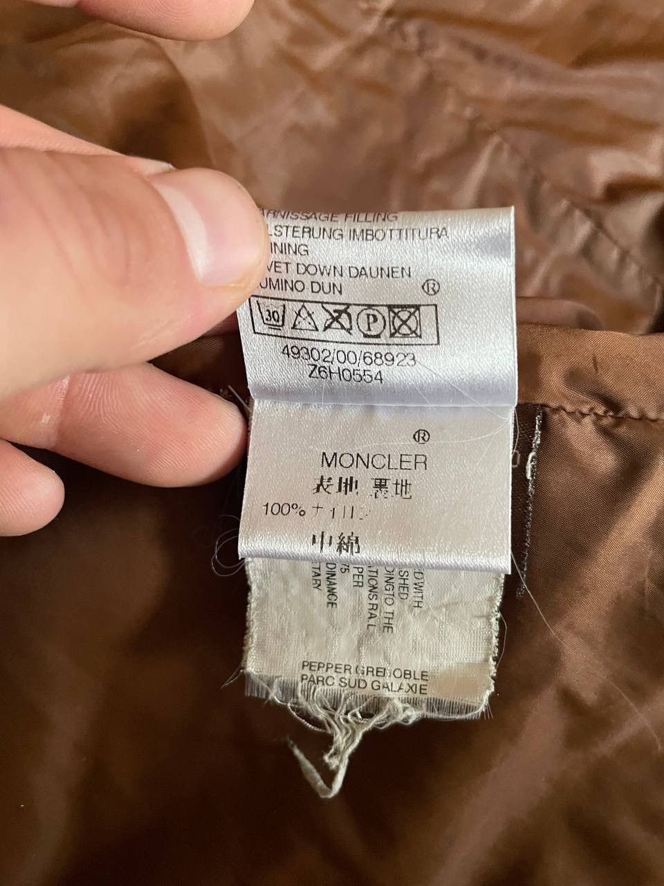 Moncler Moncler vintage down jacket long coat brown Size M / US 6-8 / IT 42-44 - 13 Thumbnail