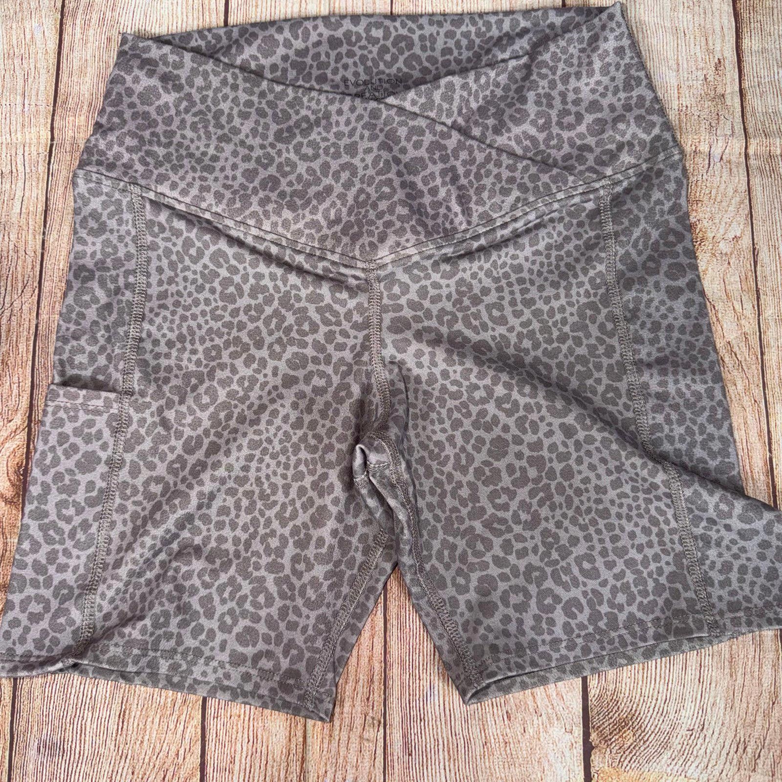 Other Evolution and Creation Large Leopard Print Shorts Size 36" / US 14 / IT 50 - 1 Thumbnail