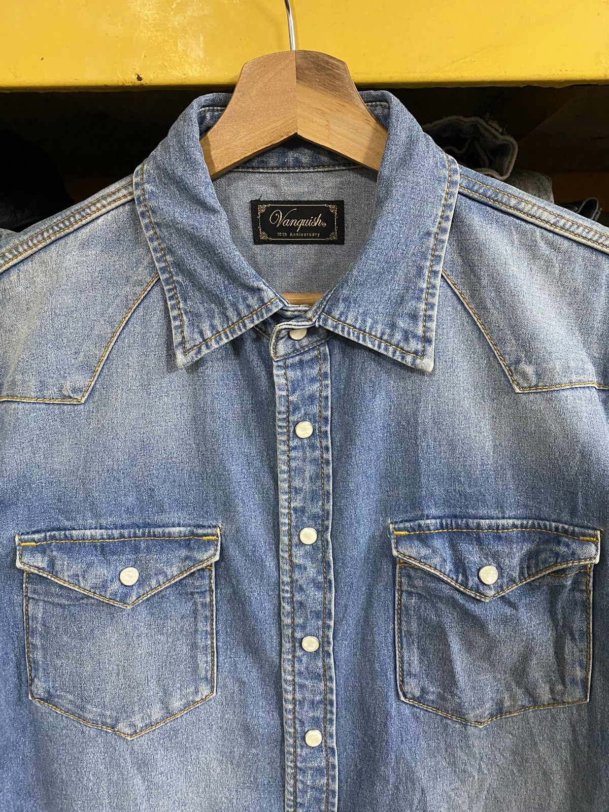 Japanese Brand × Vanquish Vanquish 10th Anniversary Western Denim 3 Quarter Shirt Size US M / EU 48-50 / 2 - 5 Thumbnail