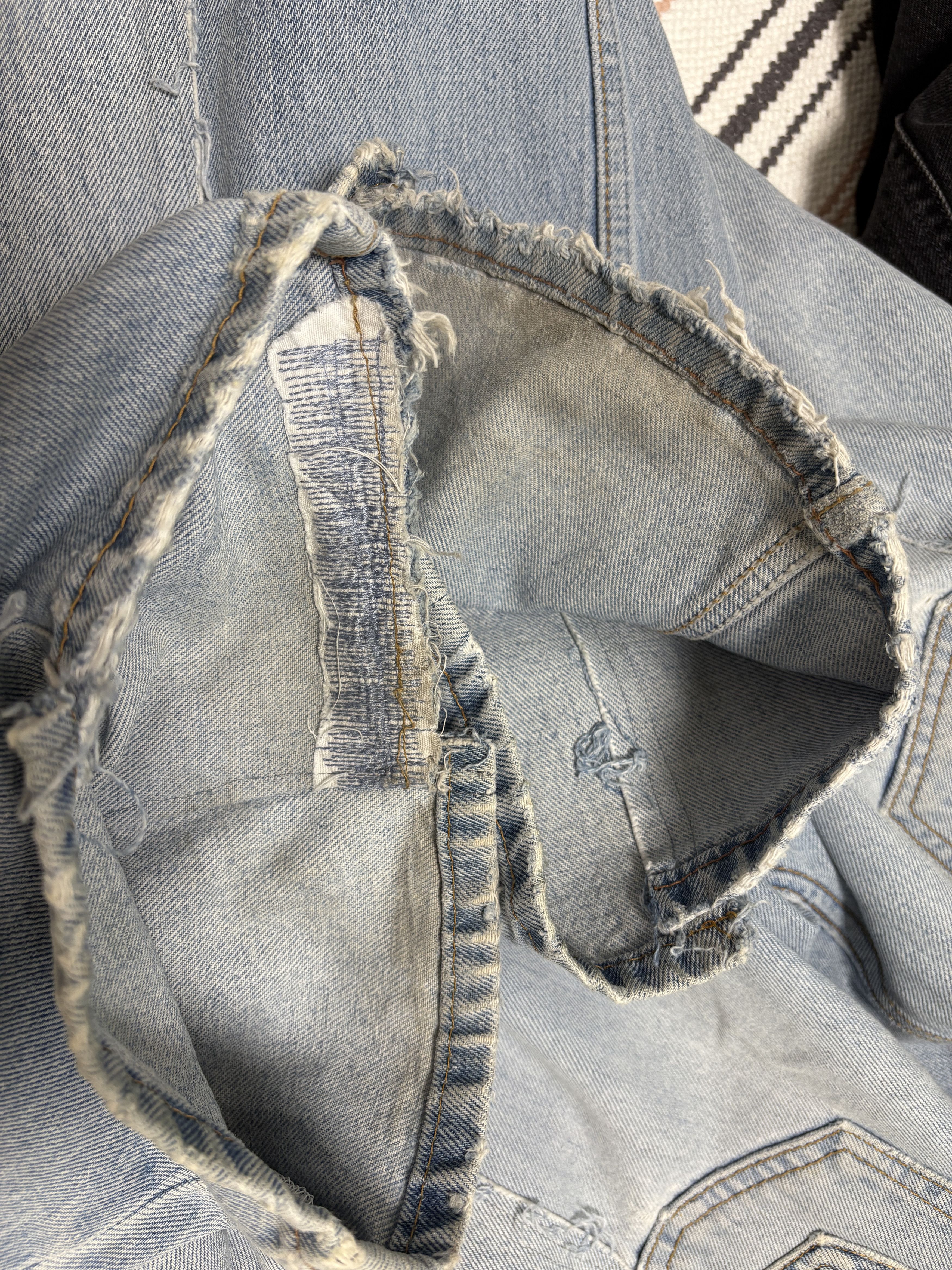 Old Park OLD PARK PAINTED BAGGY JEANS Size US 31 - 6 Thumbnail