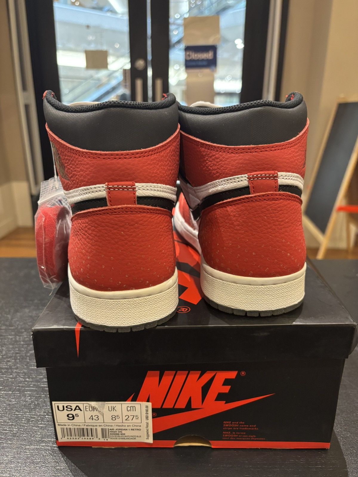 Jordan Brand Jordan 1 Retro High ‘Spider Man Origin Story’ Size US 9.5 / EU 42-43 - 3 Thumbnail