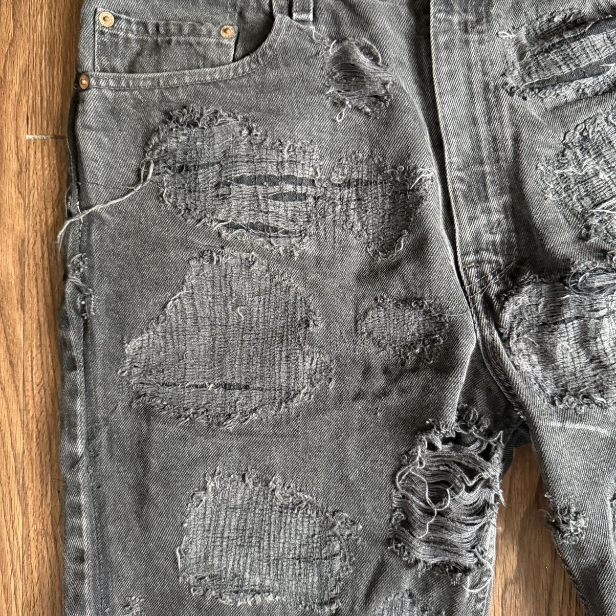 Levi's Levis distressed jean shorts Size US 36 / EU 52 - 3 Thumbnail