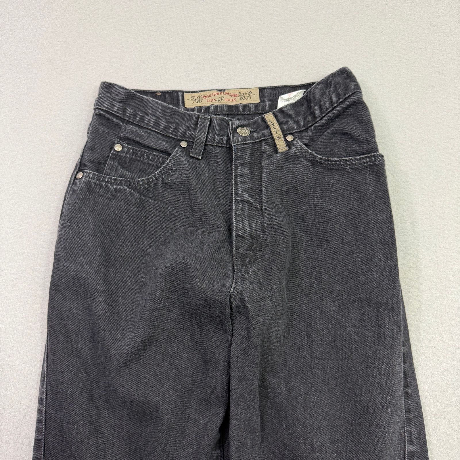 Vintage Vintage Levis 900 Jeans Womens 7 (26x32) Black Mom High Rise Size 26" / US 2 / IT 38 - 2 Thumbnail