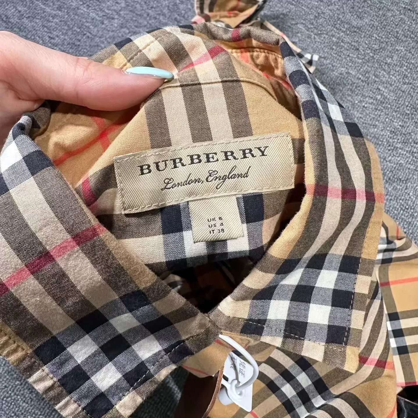 Burberry Burberry shirt uk6 99 new Size XS / US 0-2 / IT 36-38 - 3 Thumbnail