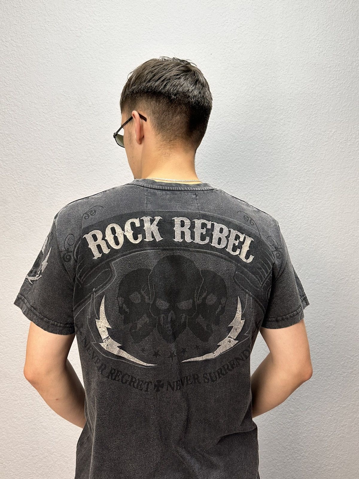 Affliction × Band Tees × Tapout Y2k affliction style rock rebel aop band tee Size US M / EU 48-50 / 2 - 1 Thumbnail