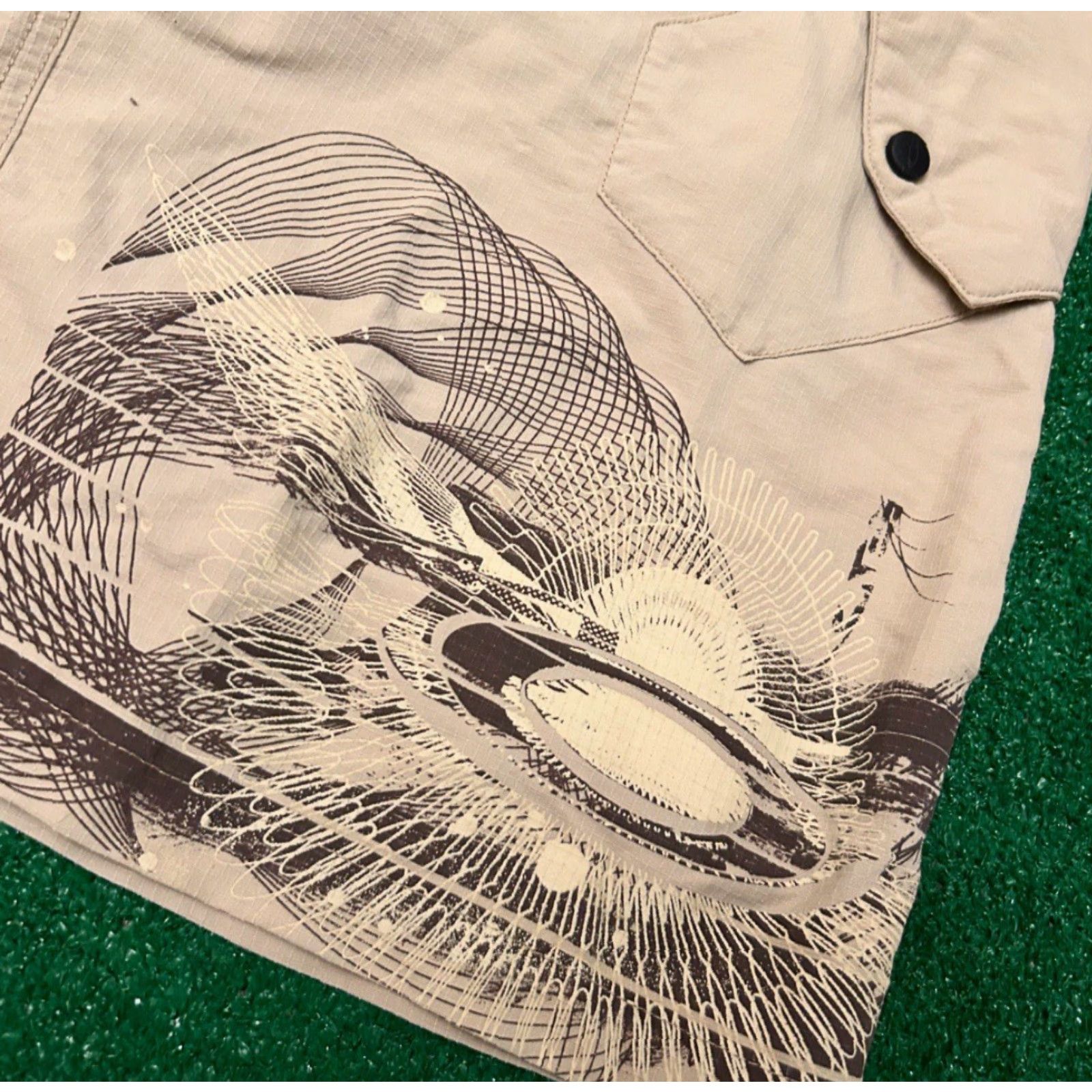 Oakley VINTAGE Oakley Cargo Shorts Mens Large Y2K BMX Skater 90s Grunge Padded Quick Dry Pocket Beige Nylon Polyester Clothing Size US 33 - 3 Thumbnail