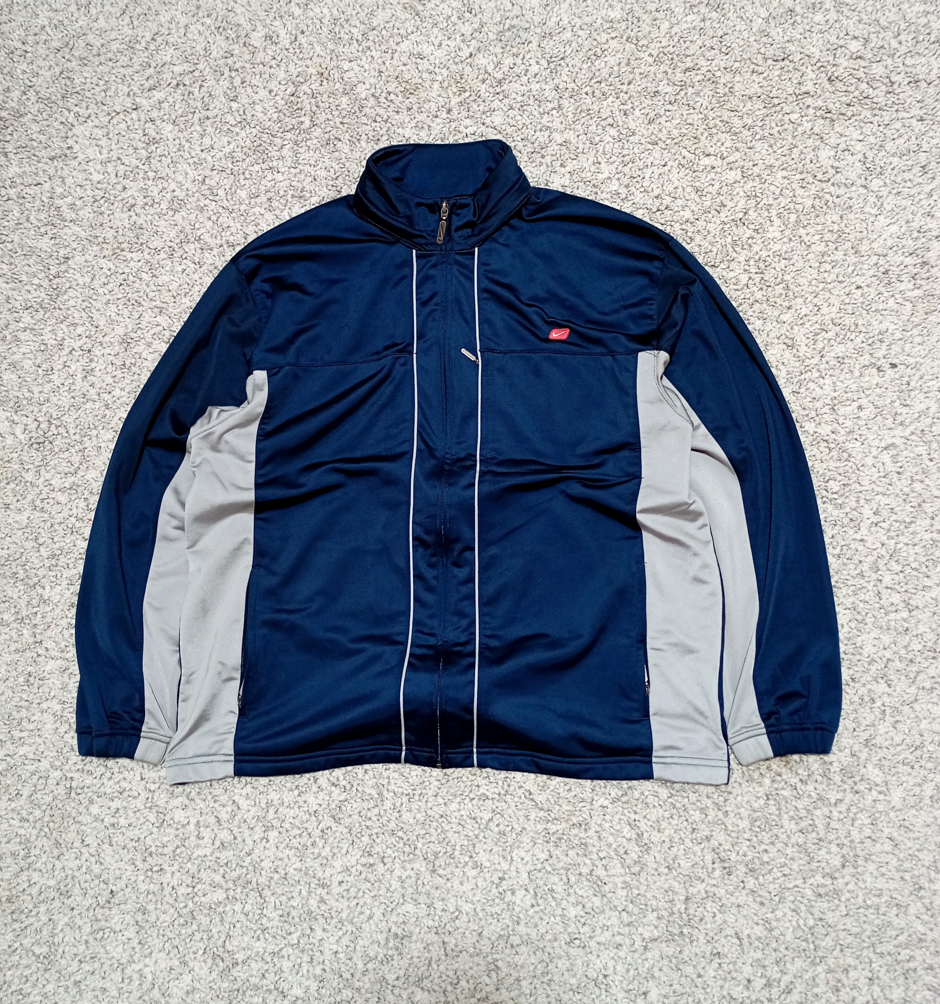 Nike Vintage Nike Track Oversized Jacket Y2K Style Size US M / EU 48-50 / 2 - 2 Thumbnail