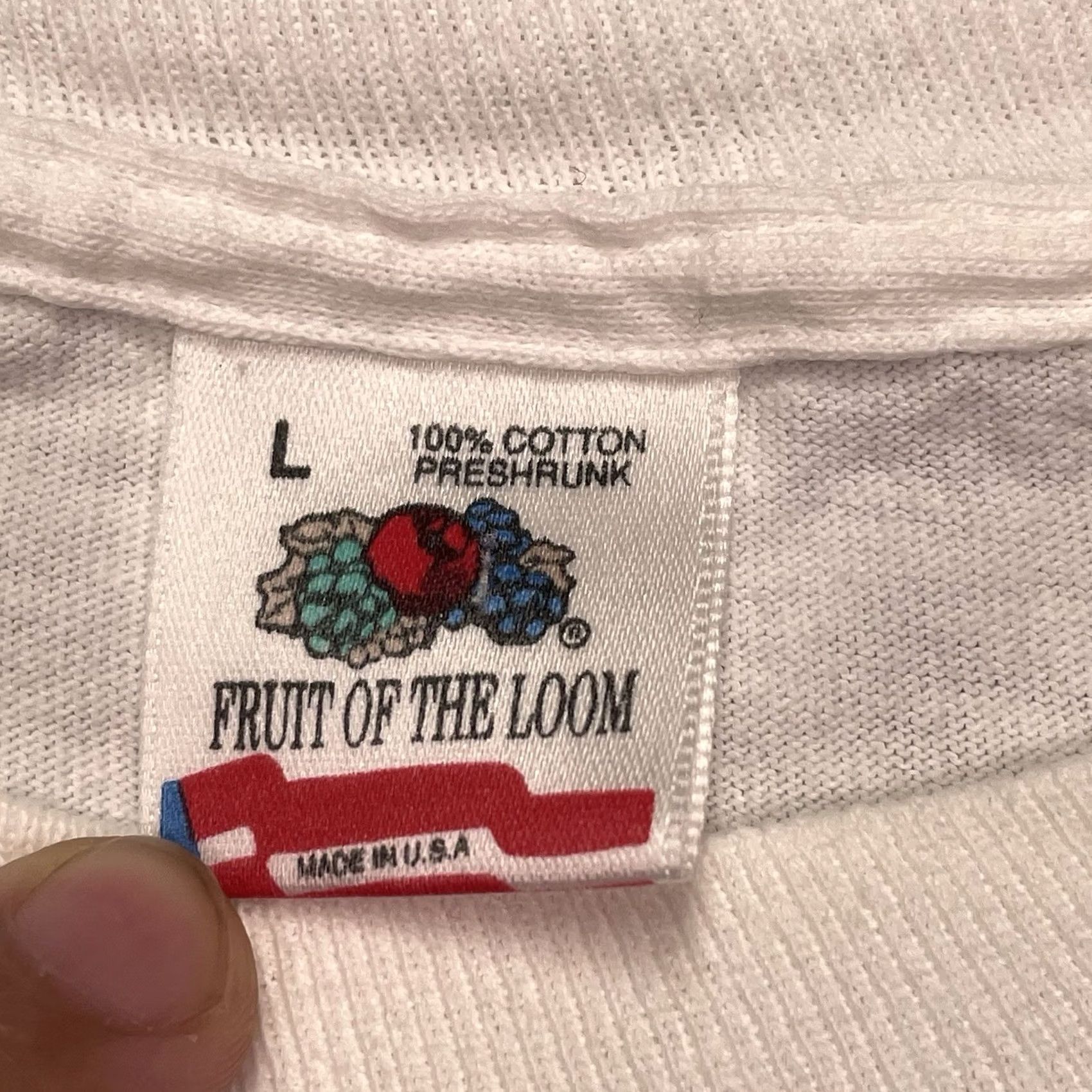 Fruit Of The Loom VINTAGE Harvard Veritas Shield White T-Shirt Sz Large 1952 USA Rare Shirt Mens White 100% Cotton Graphic Tee Athletic Short Sleeve Crew Neck Size US L / EU 52-54 / 3 - 3 Thumbnail