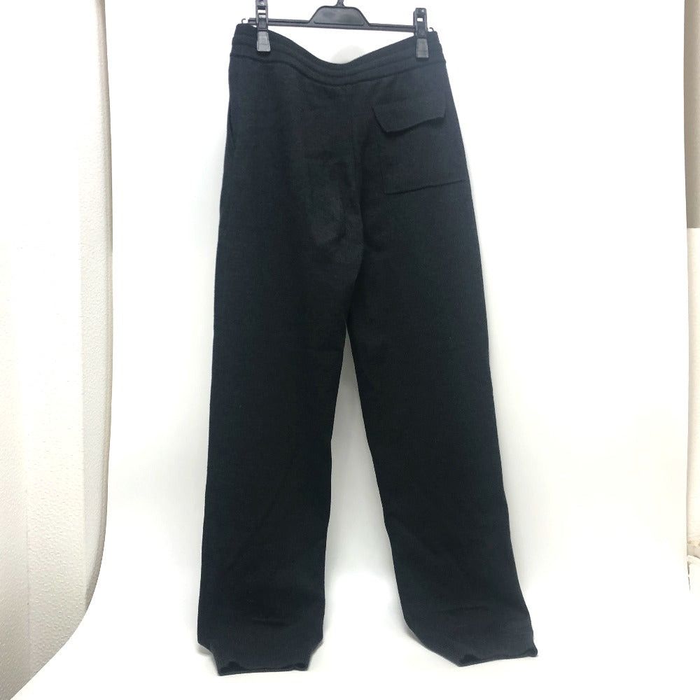 Louis Vuitton Louis Vuitton Rm231M Pants Bottoms Logo Badge Knit Sweatshirt Apparel (Clothing) Wool Men Black Size US S / EU 44-46 / 1 - 1 Thumbnail
