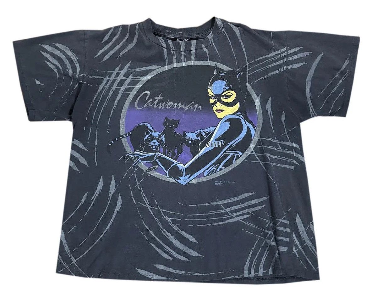 DC Comics Vintage DC Comics Catwoman All Over Print T Shirt (Size XL Size US XL / EU 56 / 4 - 1 Thumbnail