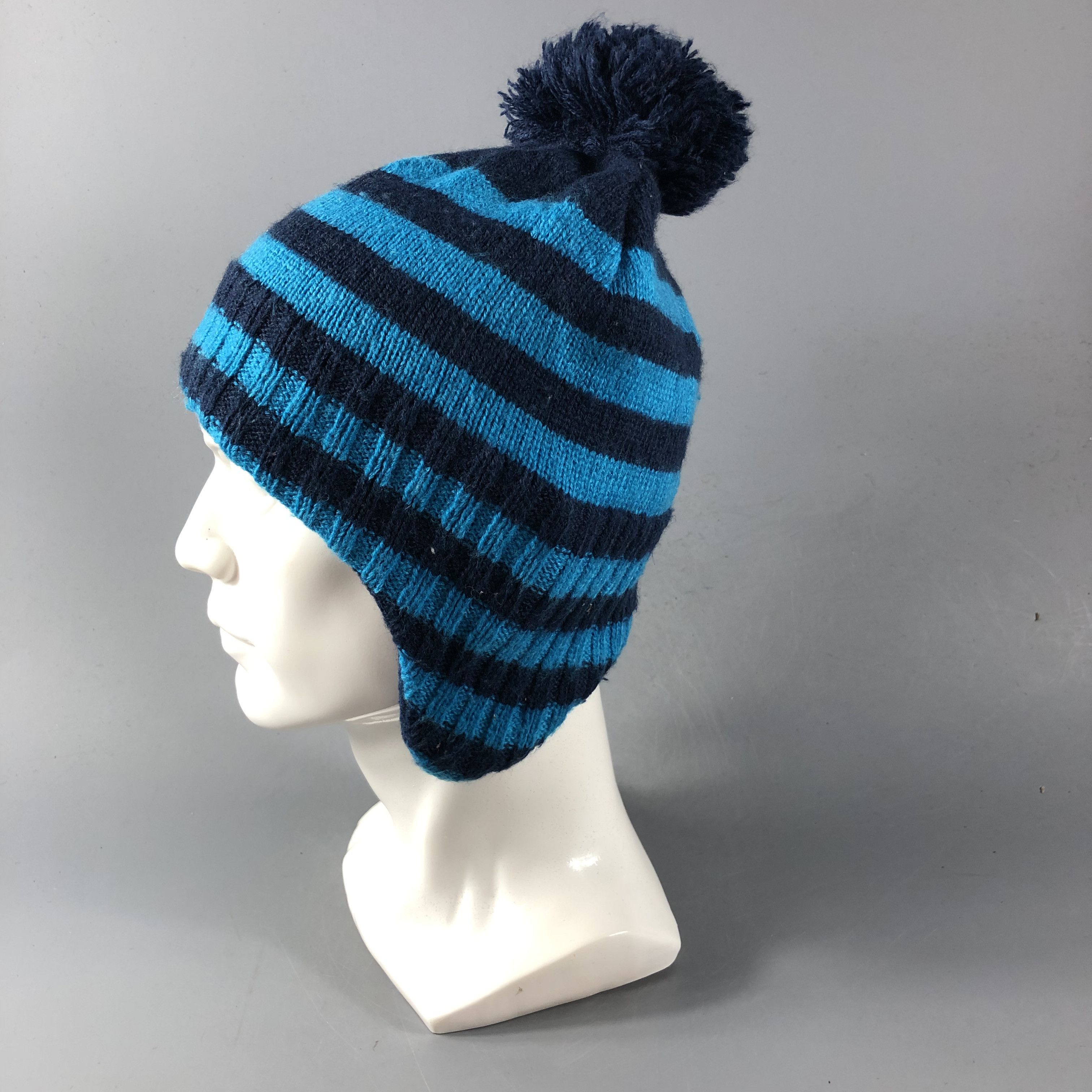 H&M H&M Striped Earflap Bobble Beanie Snowcap Snow Hat B573 Size ONE SIZE - 2 Thumbnail