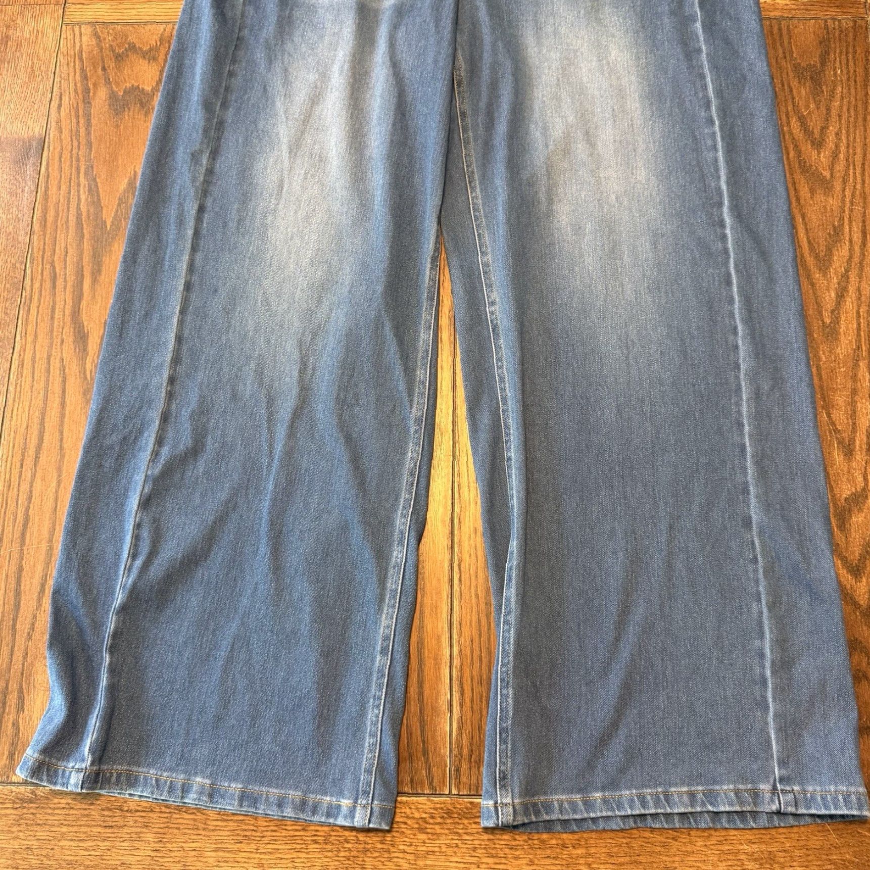 Vintage Halara Jeans Flared Wide Leg High Waisted XL Blue 34x31 Women’s Jeans Pants Pockets Bohemian City Vintage No Size 40" / US 18 - 2 Thumbnail