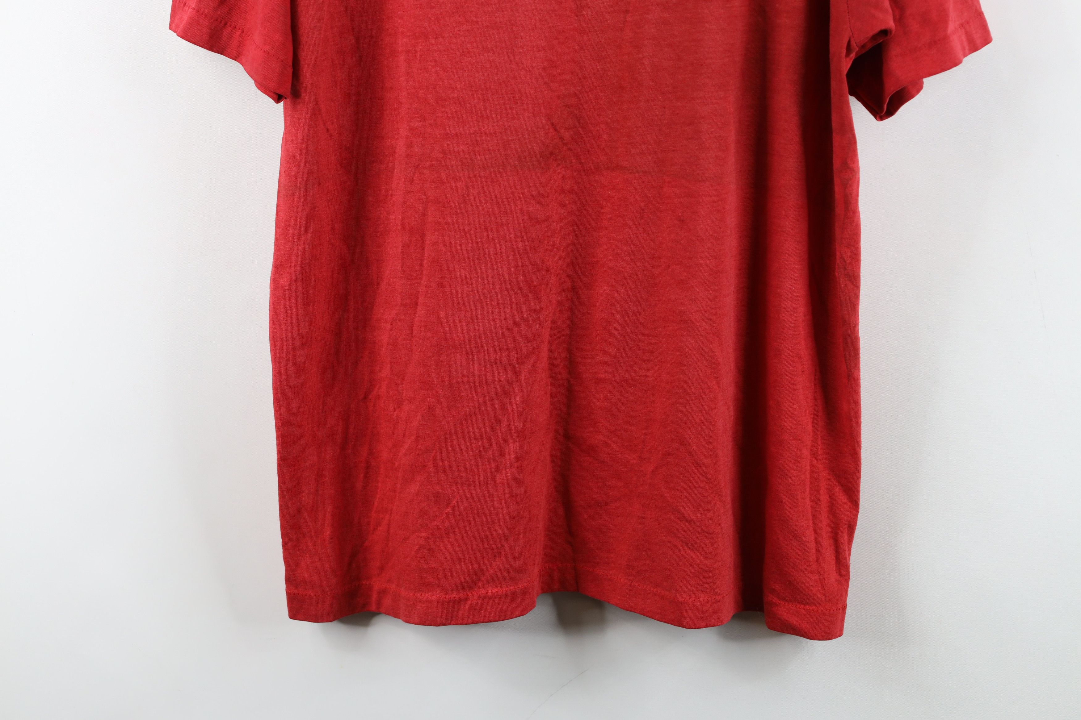 Vintage Vintage 80s Streetwear Its Best Alaska Bear T-Shirt Red USA Size US L / EU 52-54 / 3 - 14 Thumbnail