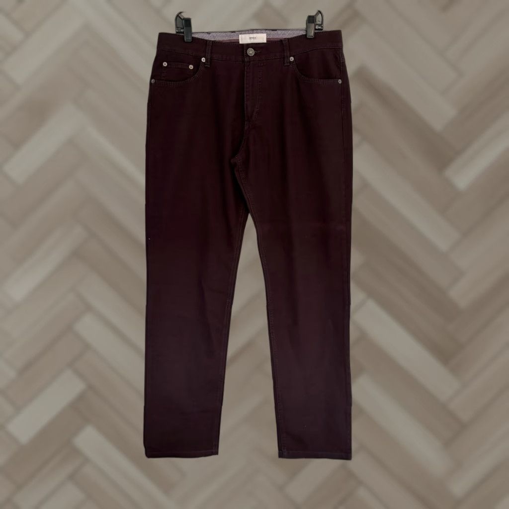 BRAX Brax Cooper Fancy Pants Mens Chino Straight Leg 35x32 Maroon Solid 5-Pocket Regular Rise Flat Front Cotton Knit Vintage No N/A Size US 35 - 1 Thumbnail