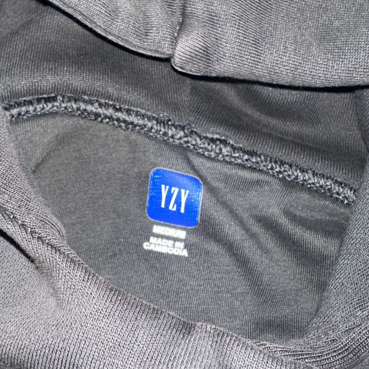 Balenciaga × Gap × Yeezy Dove Hoodie Size US M / EU 48-50 / 2 - 4 Thumbnail
