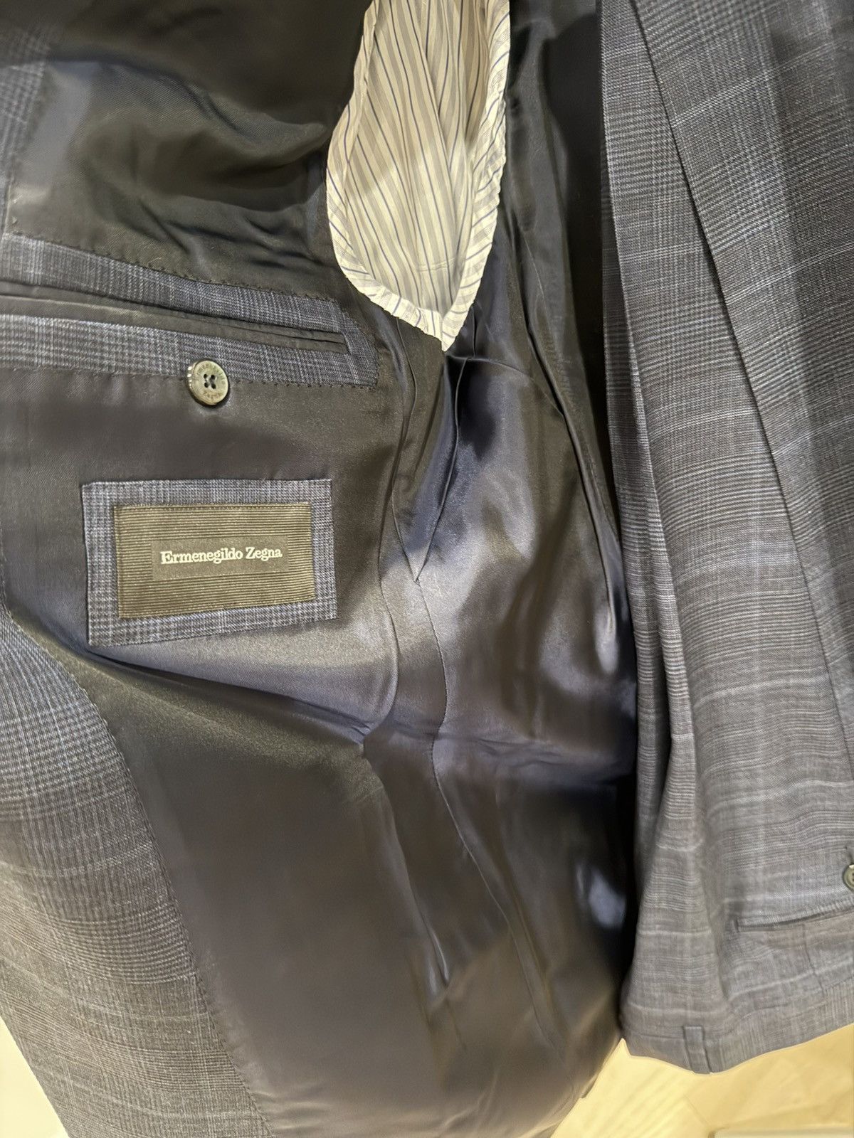 Ermenegildo Zegna Ermenegildo Zegna Navy Windowpane 2-Piece Suit 42R US/52R IT Size 42R - 6 Thumbnail