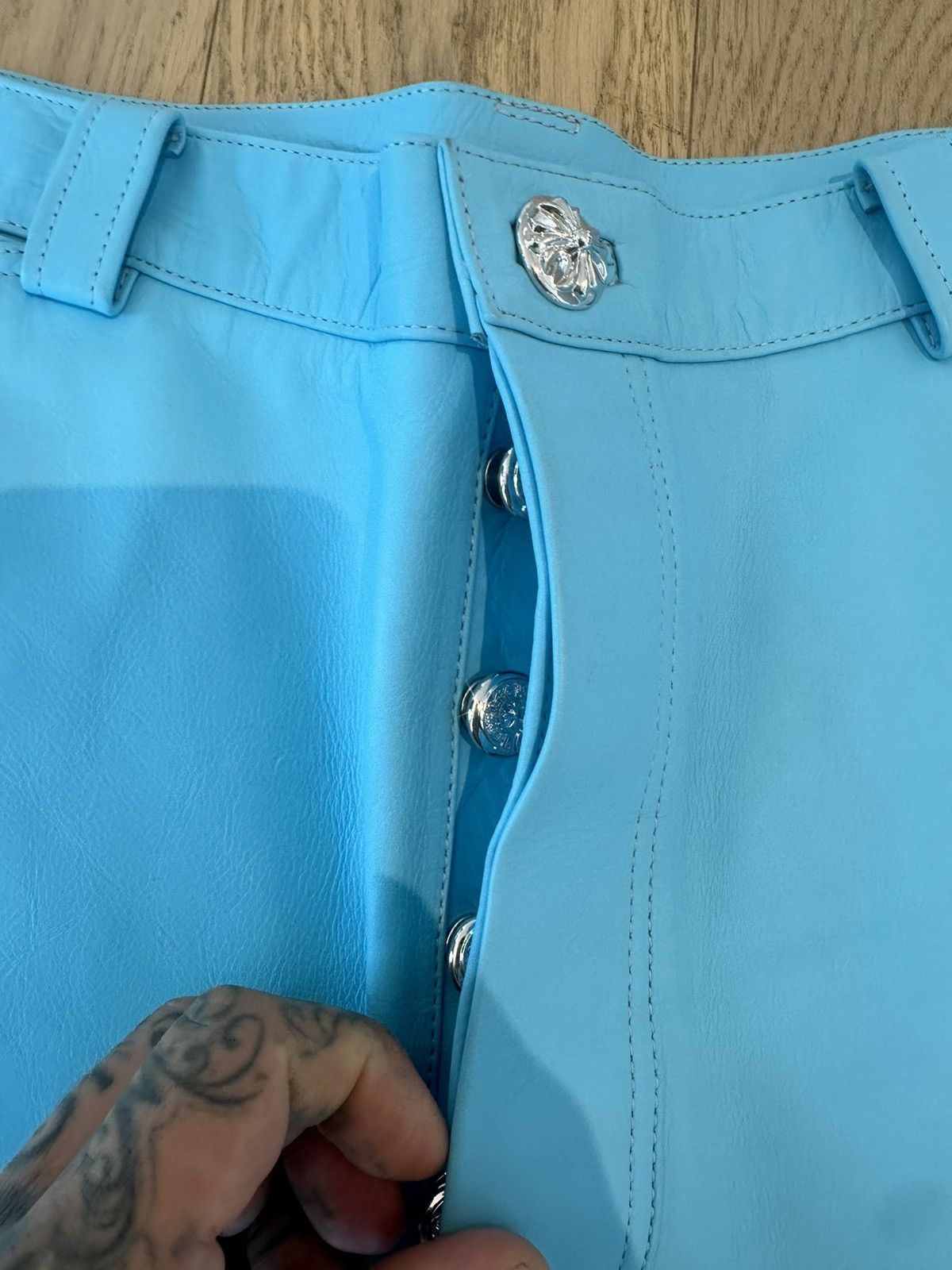 Chrome Hearts CHROME HEARTS NEW TURQUOISE LEATHER SHORTS 36 38 XXXL Size US 36 / EU 52 - 5 Thumbnail