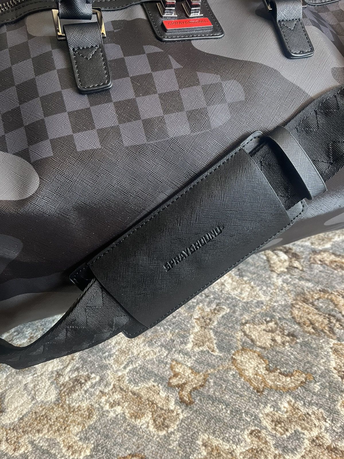 Sprayground 3AM NEVER SLEEP DUFFLE LV CHECKERBOARD Size ONE SIZE - 5 Thumbnail