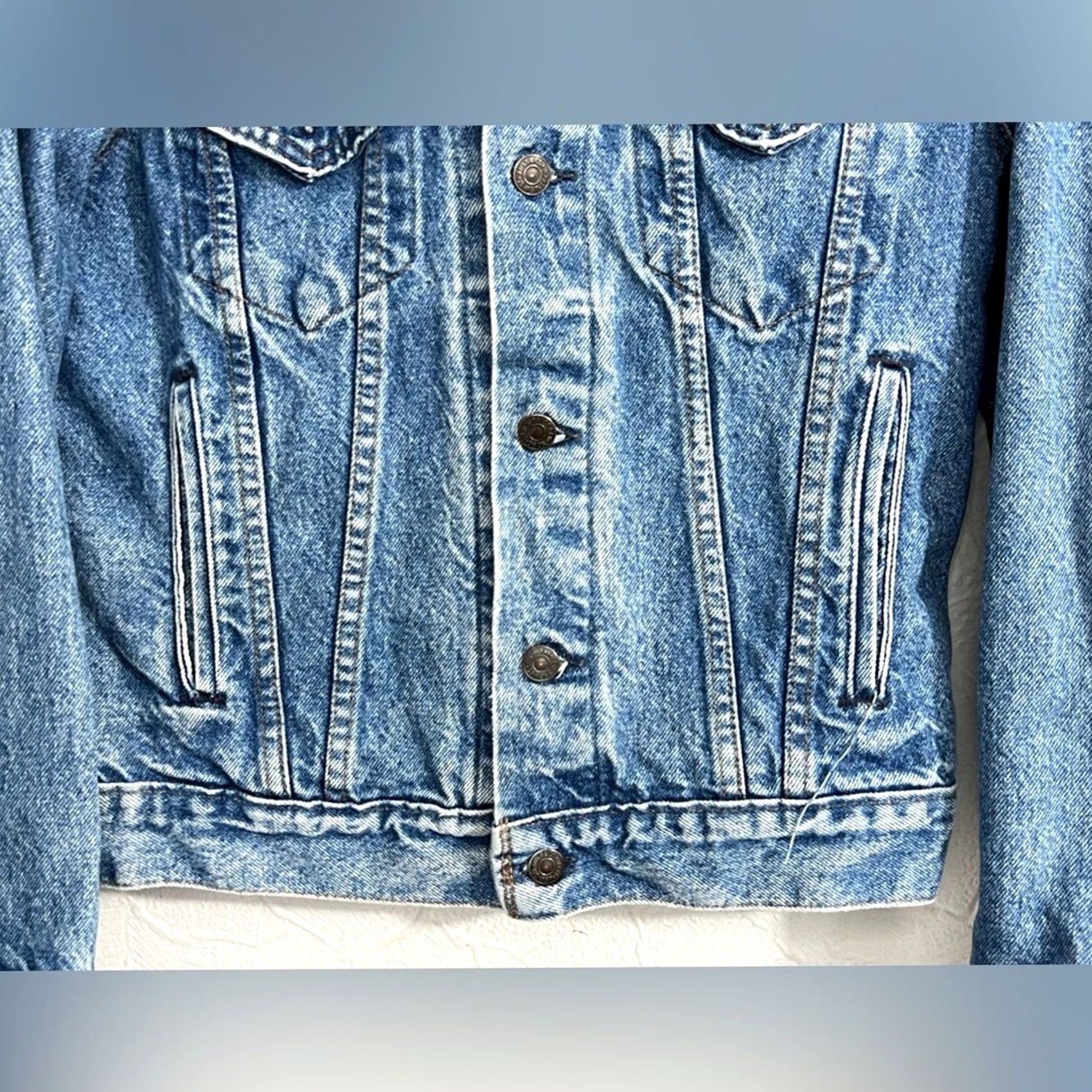 Levi's Item Specifications: Brand: Nike Size US XXS / EU 40 - 3 Thumbnail