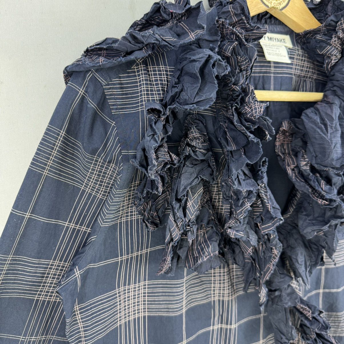 Issey Miyake Vintage Issey Miyake Ruffle Collar Check Blouse Jacket Size S / US 4 / IT 40 - 2 Thumbnail