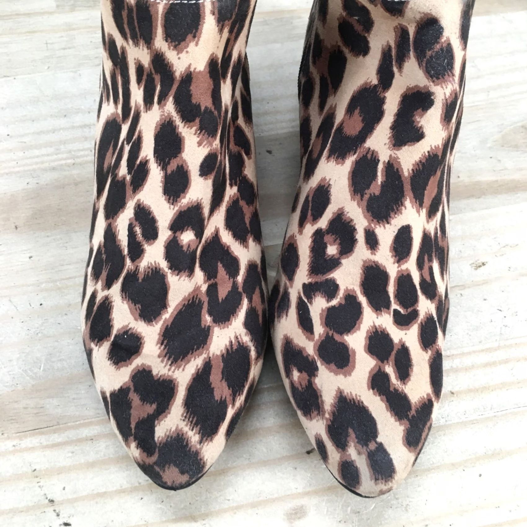Old Navy Old Navy Boots Womens 7 Casual Ankle Booties Brown Animal Print Zipper Size US 7 / IT 37 - 7 Thumbnail