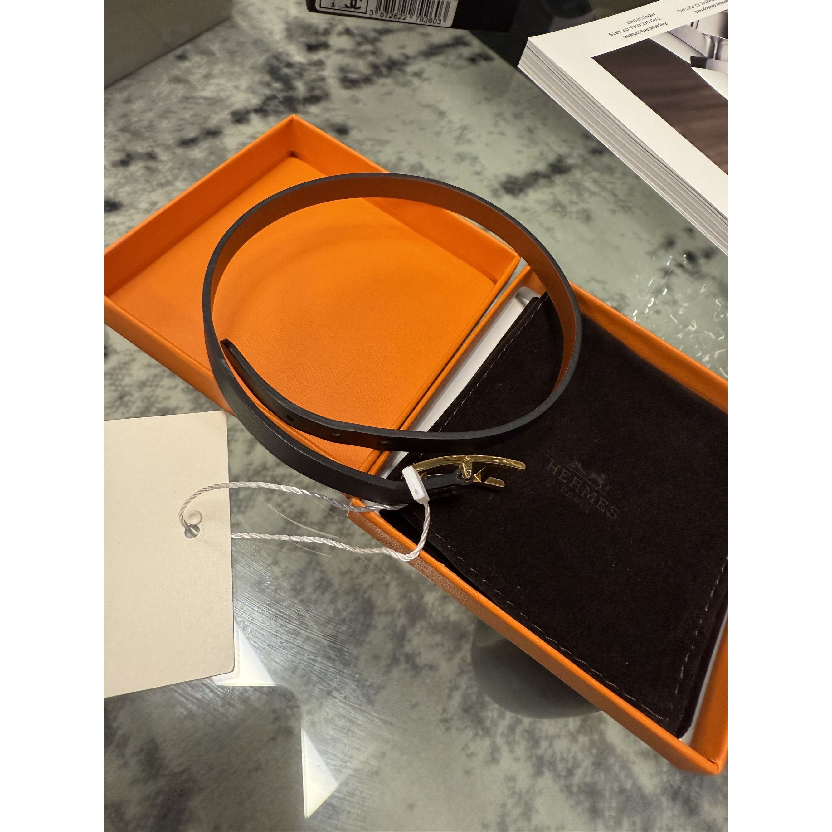 Hermes Hermès Black & Tan Reversible Leather Bracelet With Gold-Pla Size ONE SIZE - 3 Thumbnail