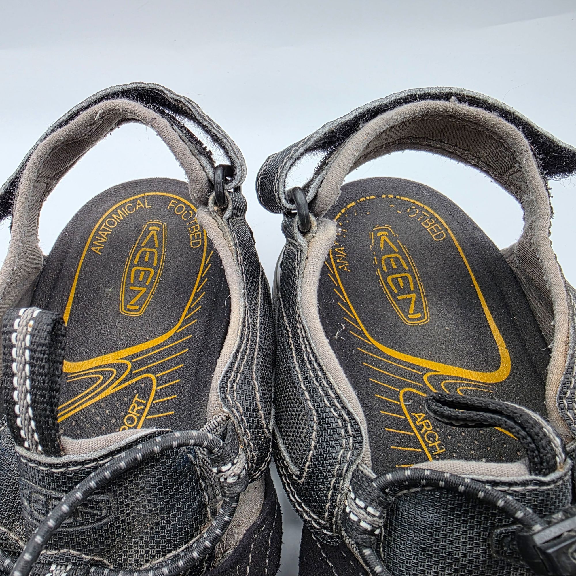KEEN Keen Rialto Mens Size 11 Black Waterproof Closed Toe Sandals Size US 11 / EU 44 - 9 Thumbnail