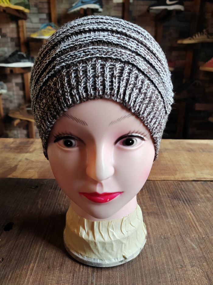 Japanese Brand Vintage Crochet Knitted handmade Beanie Snowcap Size ONE SIZE - 2 Thumbnail