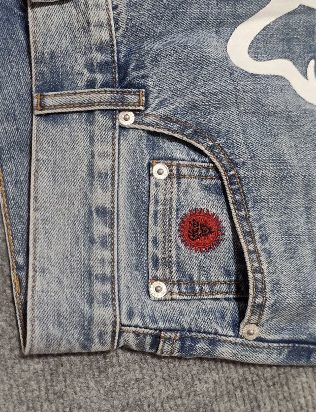 Billionaire Boys Club Flying Dog Print Washed Jeans Billionaire Boys Club Size US 32 / EU 48 - 4 Thumbnail