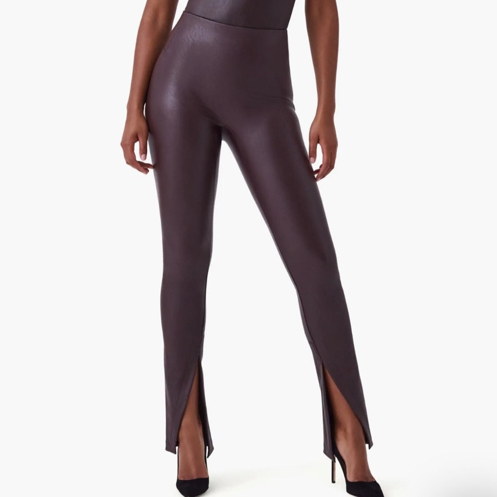 Spanx Spanx S Faux Leather Front Slit Leggings in Cherry Choc. Size 26" / US 2 / IT 38 - 1 Thumbnail