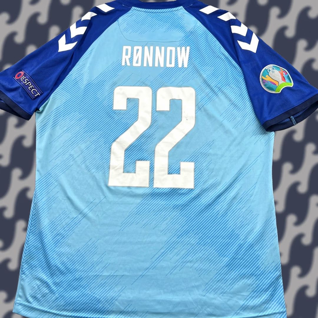 Hummel Hummel Denmark 2020 2021 Goalkeeper Frederik Rønnow #22 Mens Football Jersey XL Blue Size US XL / EU 56 / 4 - 1 Thumbnail