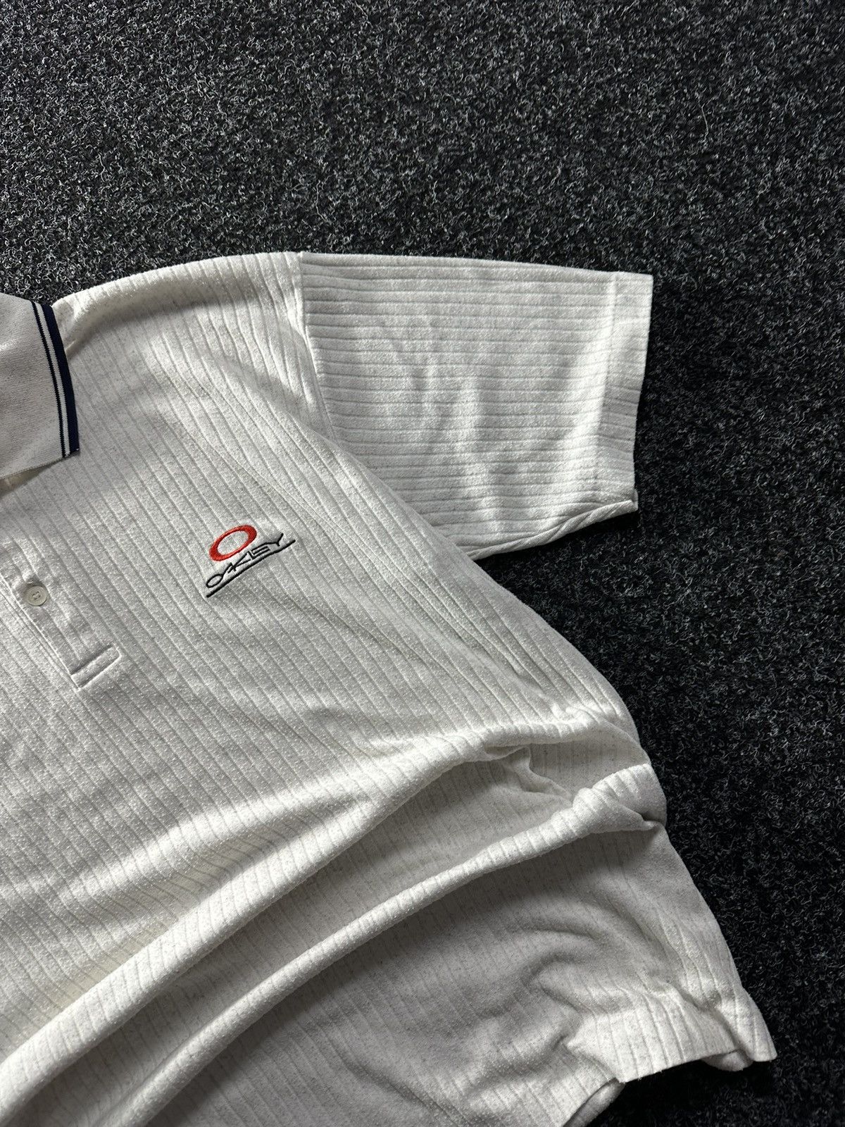 Oakley × Vintage 🚨 VINTAGE OAKLEY LOGO POLO TENNIS RARE 90s GORPCORE Size US M / EU 48-50 / 2 - 3 Thumbnail