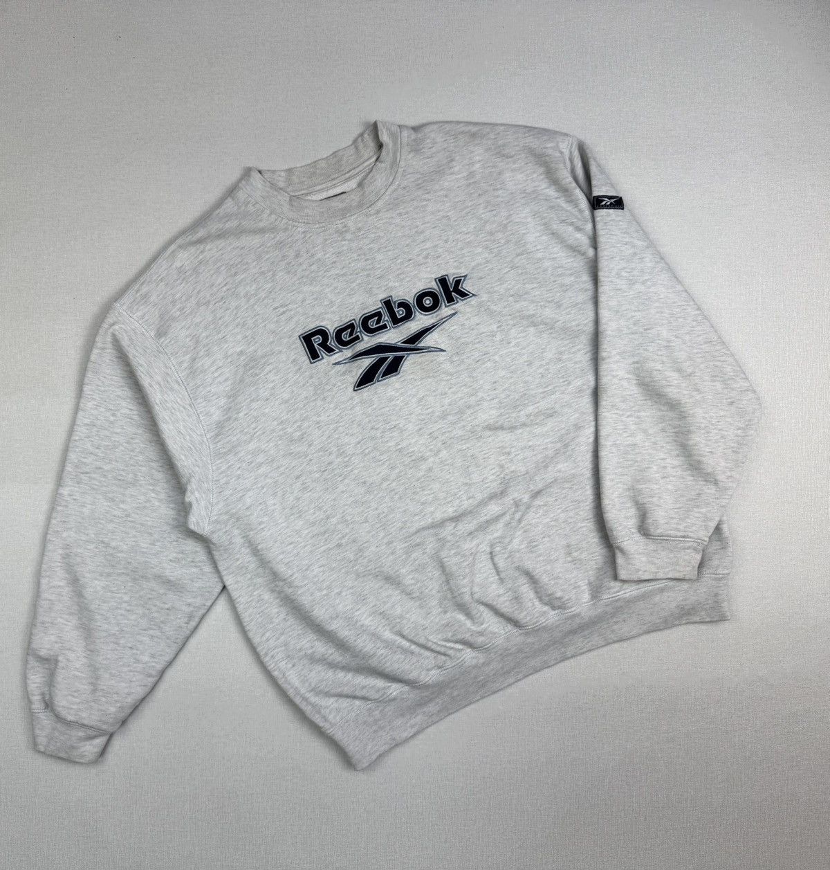 Reebok × Vintage Vintage Reebok Essentials Oversized Retro Sweatshirt Men Size US XL / EU 56 / 4 - 1 Thumbnail
