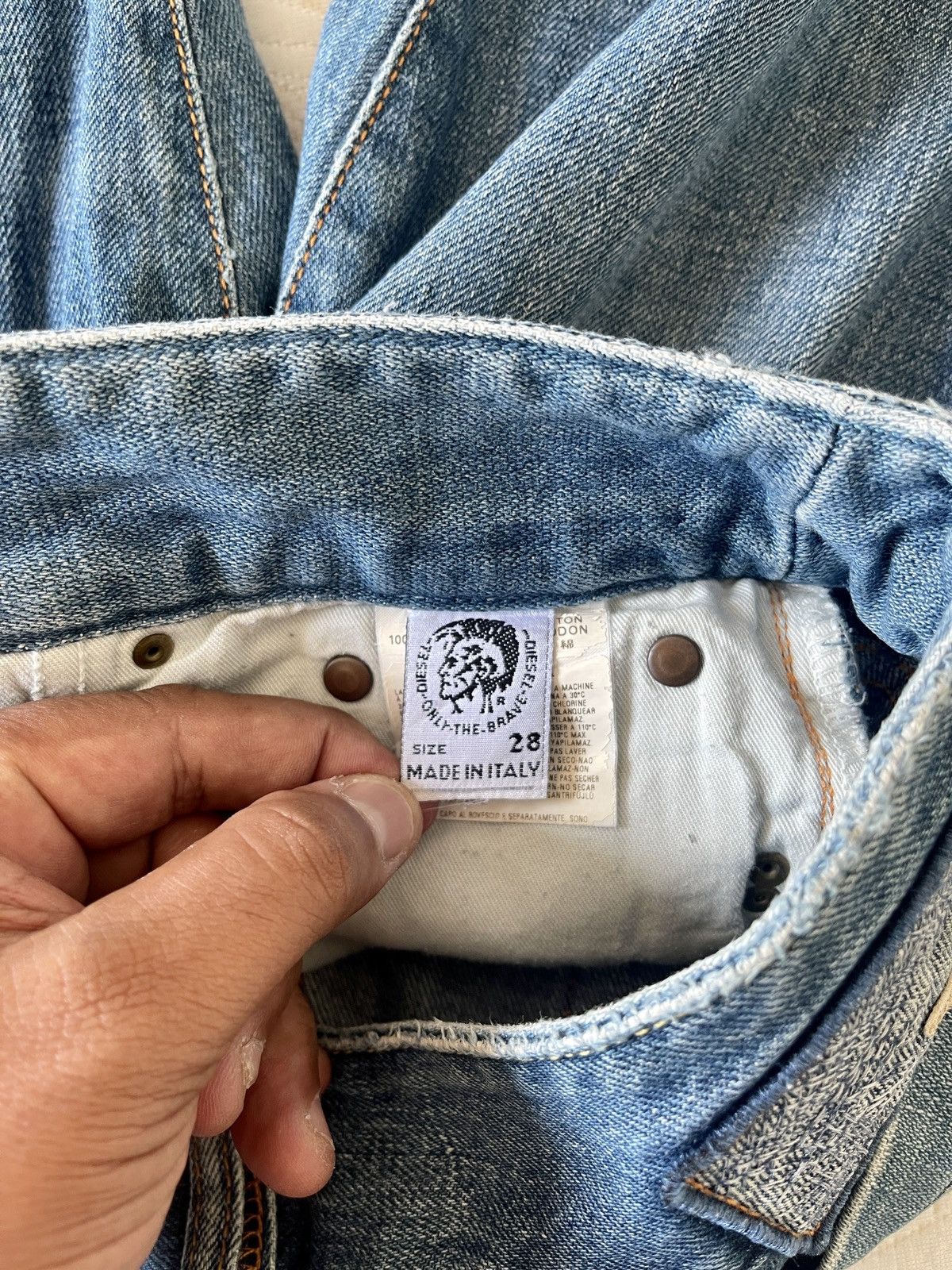 Diesel VINTAGE FLARED DIESEL MADE IN ITALY SIZE 28X31 Size 28" / US 6 / IT 42 - 17 Thumbnail