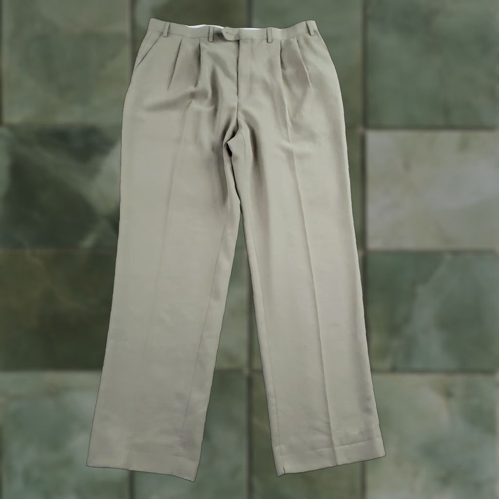 Ralph Lauren Lauren Ralph Lauren Pants Mens Dress Pants Pleated Front Beige Tan 36x33 Classic Fit ZIP Fly Pockets Button 100% Polyester Formal Workwear Mens Size US 36 / EU 52 - 1 Thumbnail
