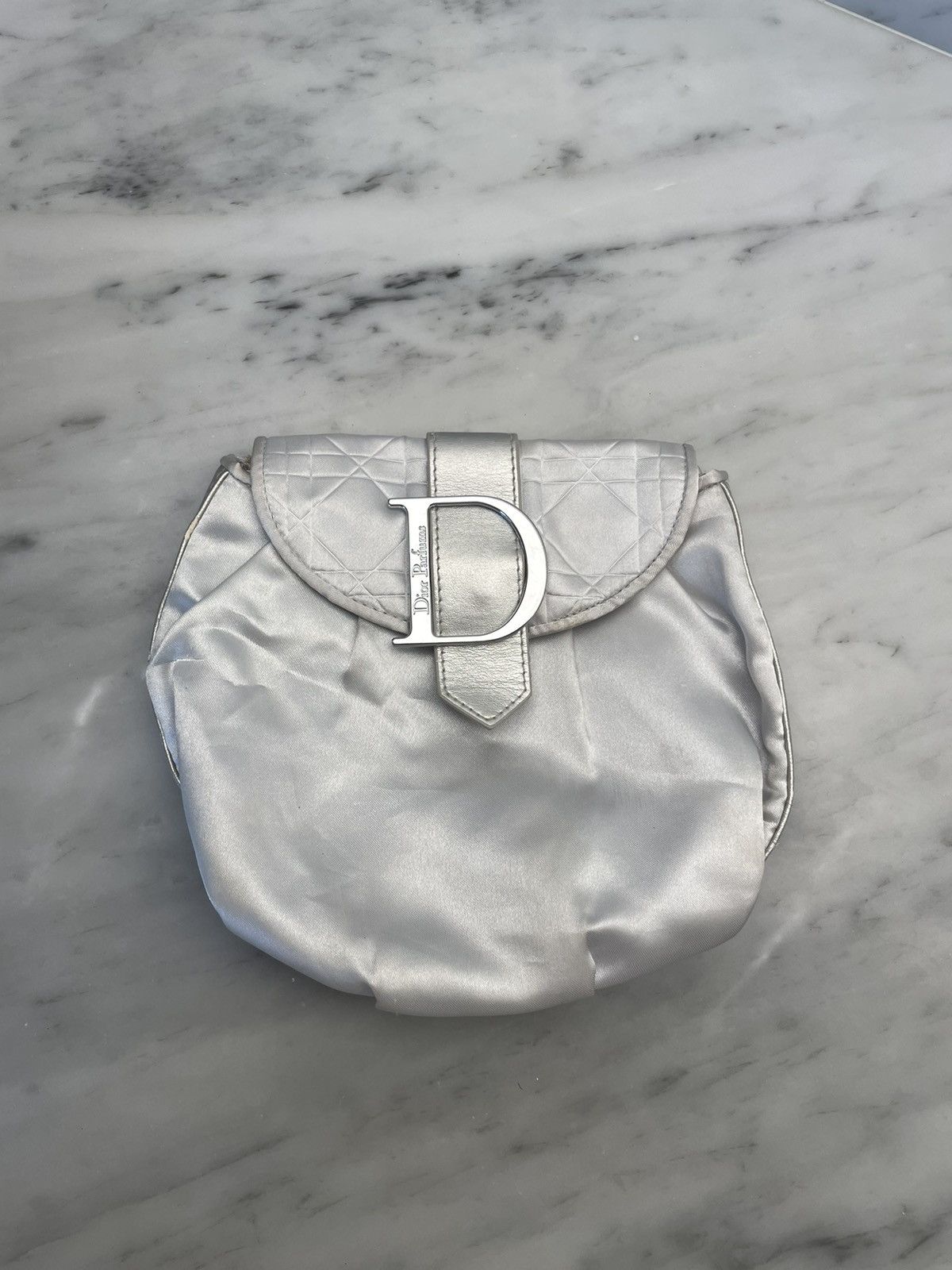 Dior Dior parfums cosmetic bag pouch with big logo Size ONE SIZE - 1 Thumbnail